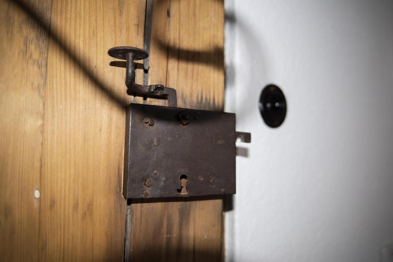 Rosige Zeiten, Ferien Im Fachwerkhaus Mechernich Esterno foto